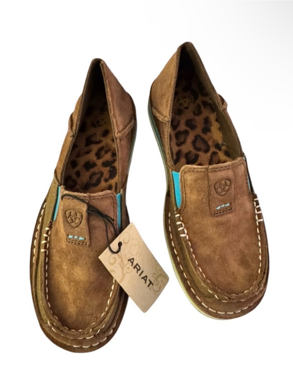 NIB Ariat Women’s Leopard Print Cruiser Shoes size 6 NWT
NEW IN BOX